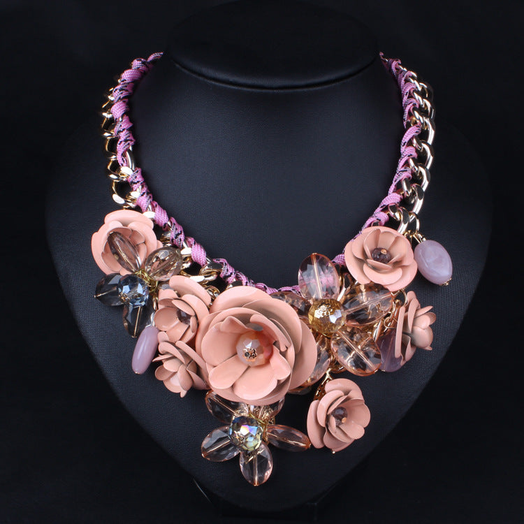 Fashion Floral Short Clavicle Chain