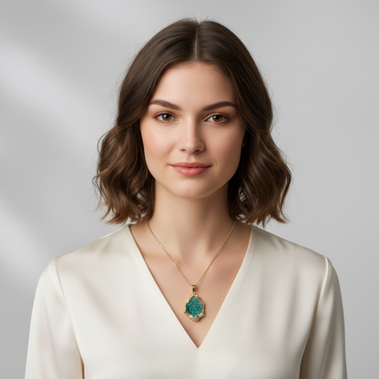 Noble Crystal Necklace