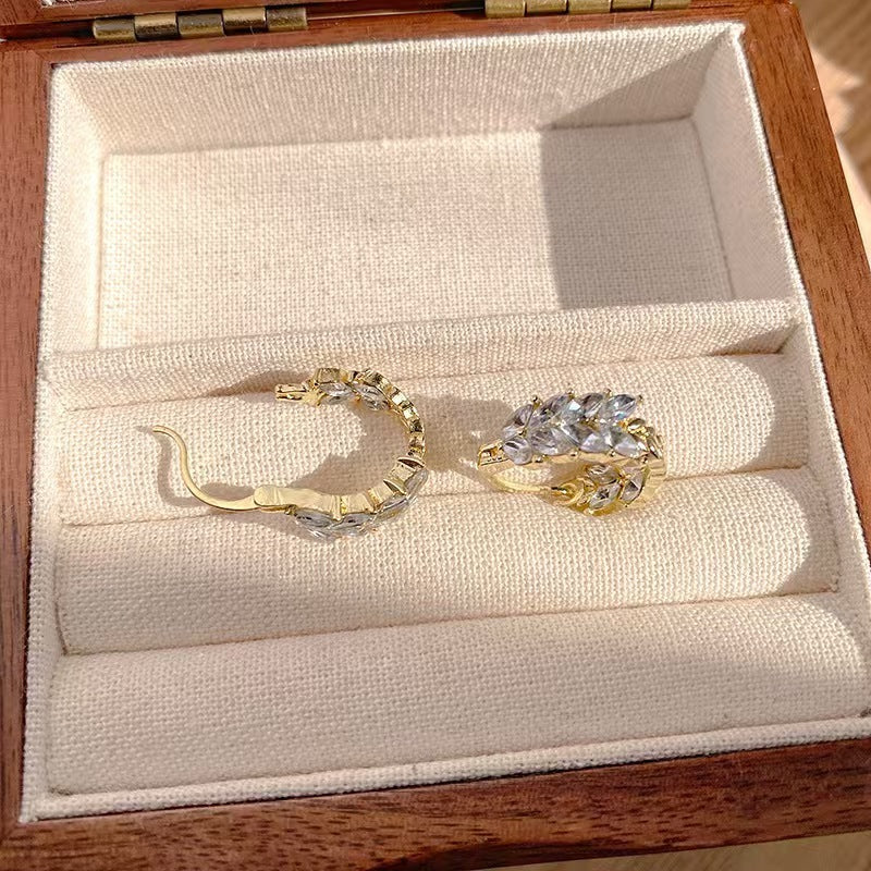 Pendientes de trigo con diamantes blancos